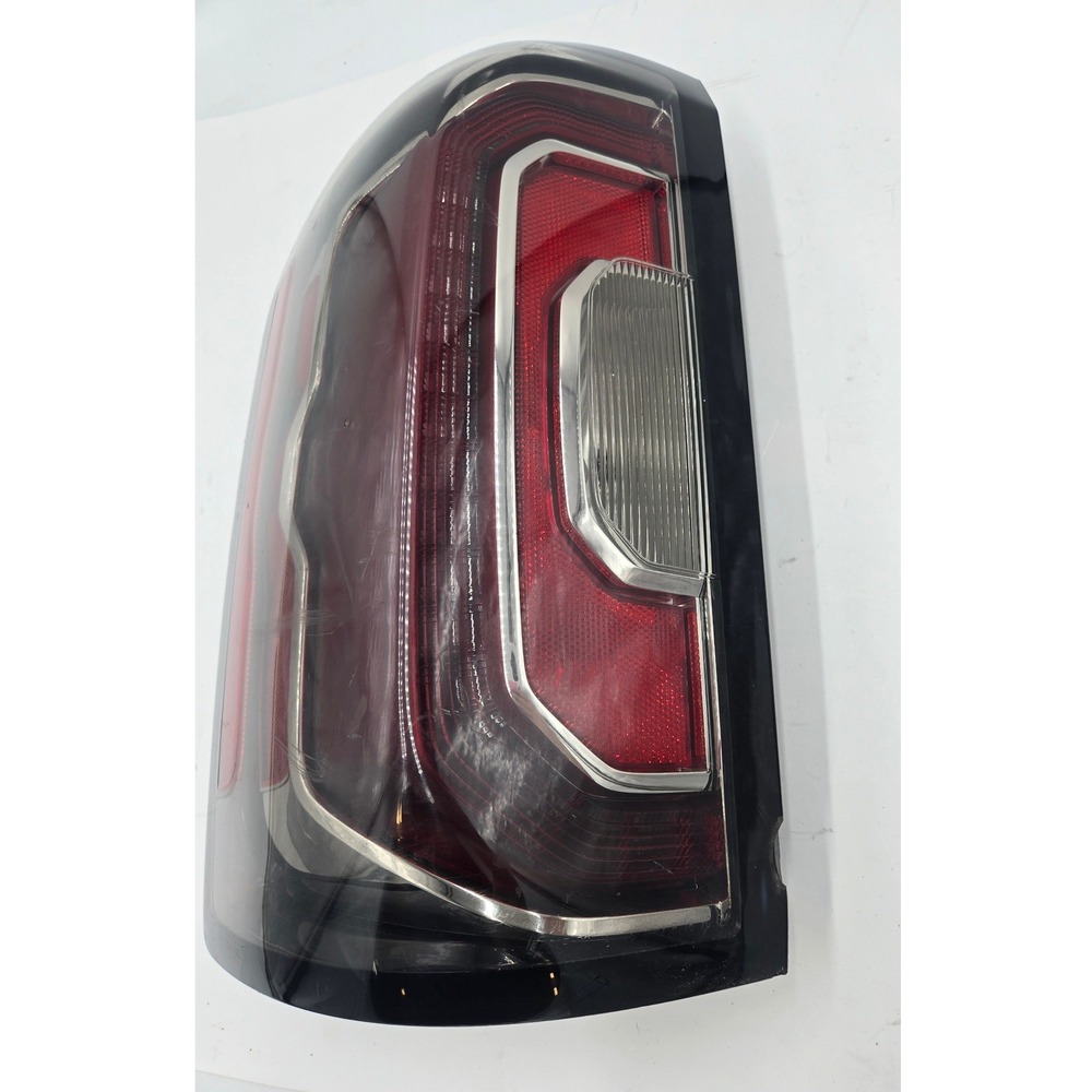 2016-2018 GMC Sierra 1500 LH Driver LED Tail Light OEM 84071502 84365930